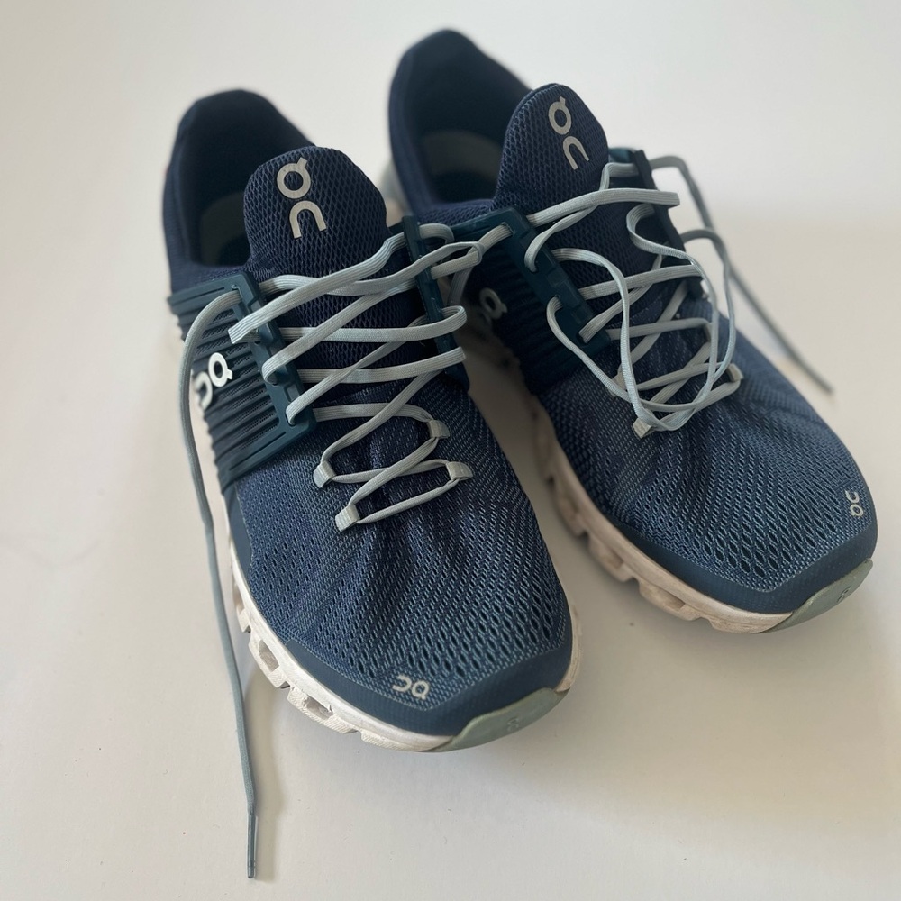 On Cloud Swift Road Running Shoes